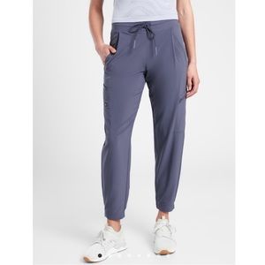 Athleta venture pants jogger